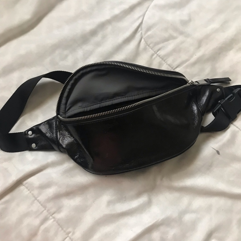 Treasure and bond fanny pack